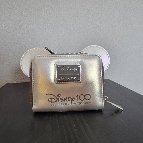 Loungefly Disney 100 Minnie Mouse Platinum Mini Zipper Wallet - Picture 1 of 4